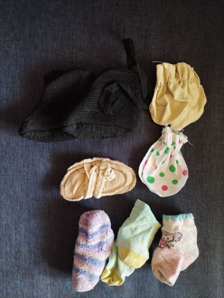 Пінєтки та пальчатки, шкарпетки на новонароджених
