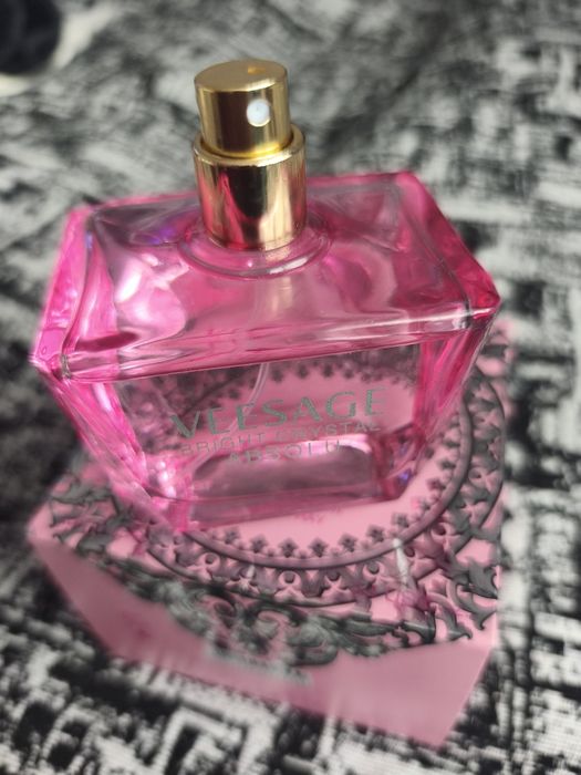 Perfumy pięknie pachnące