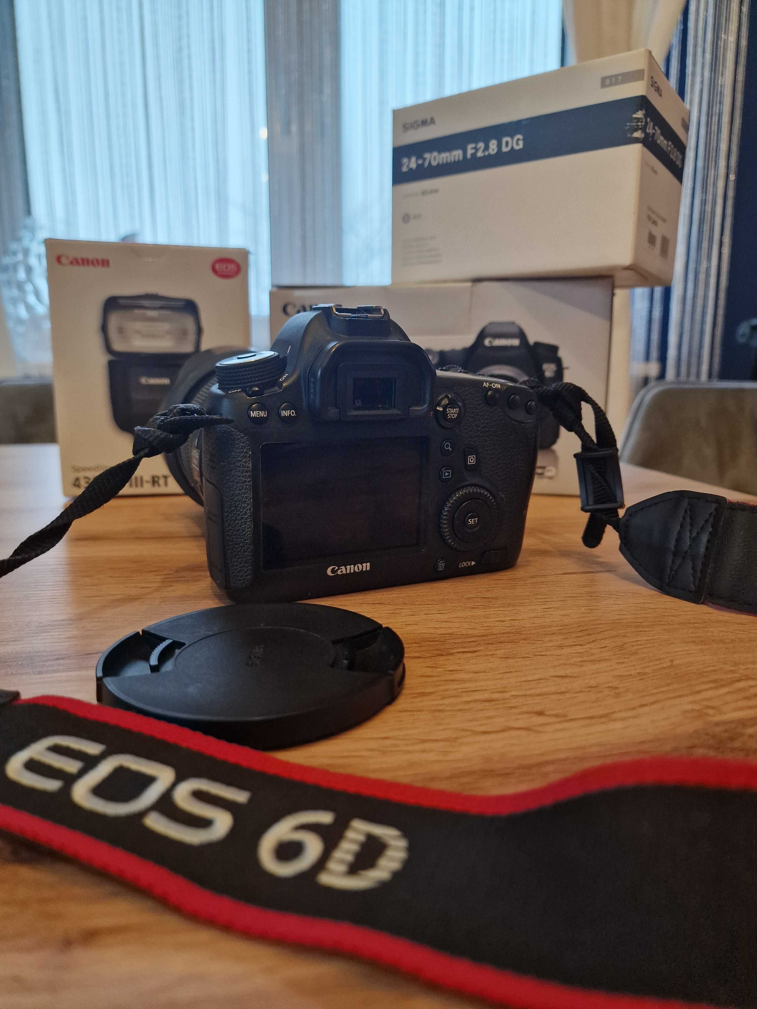 Canon EOS 6D z lampą i futerałem plus dwie baterie