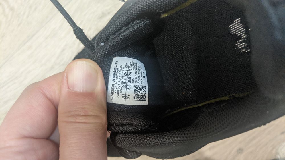 Бігові кросівки Under armour