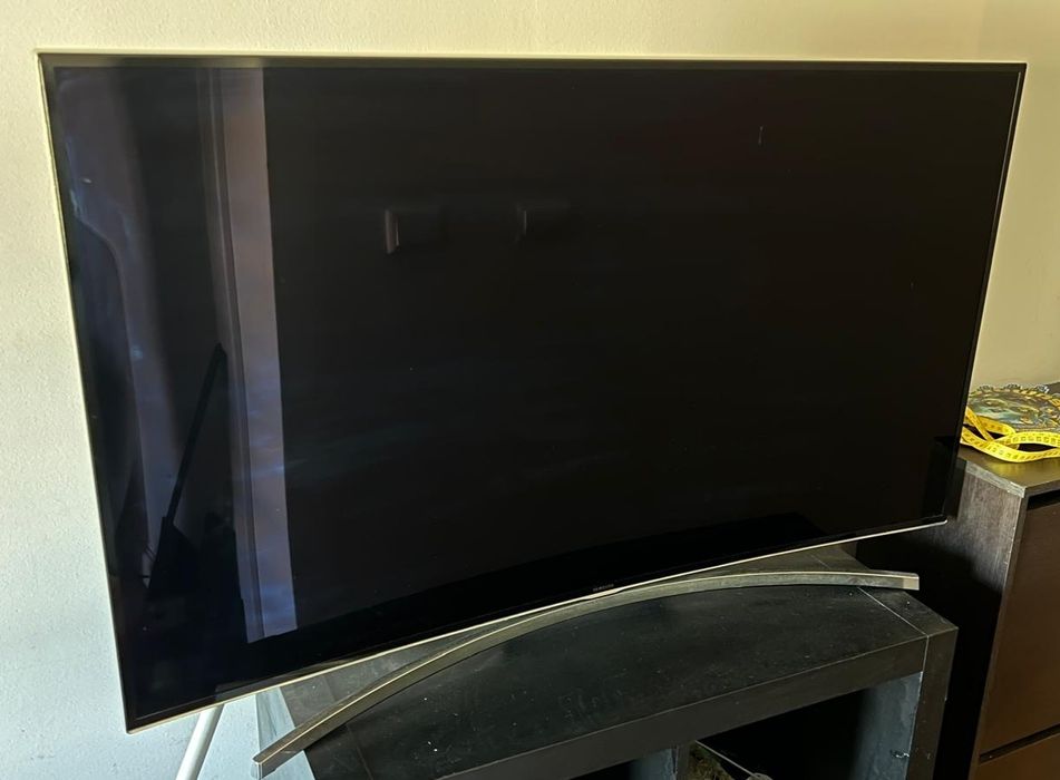 Televisão Samsung UR48H8000SL com suporte, para peças