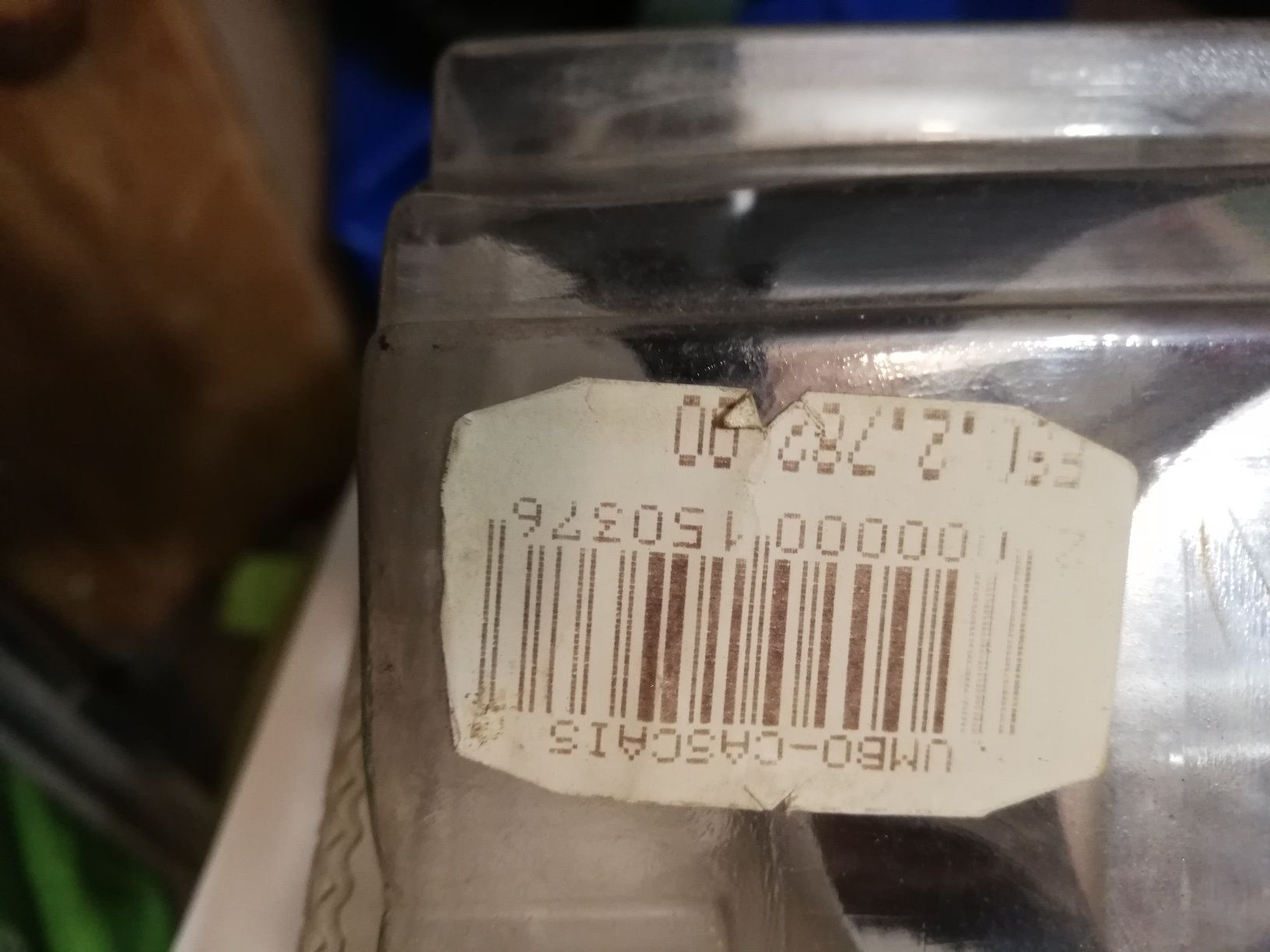 Busina antiga, embalagem fechada