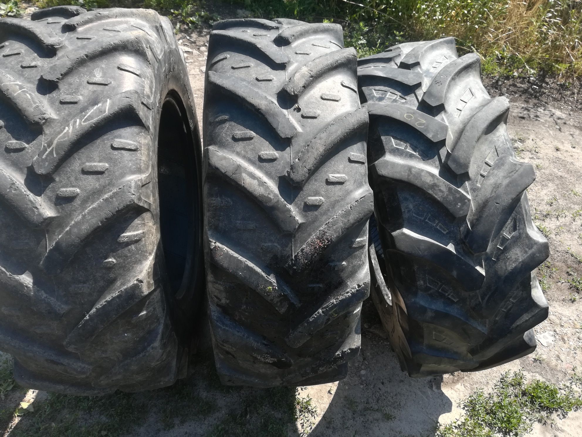 Opony 320/70r20