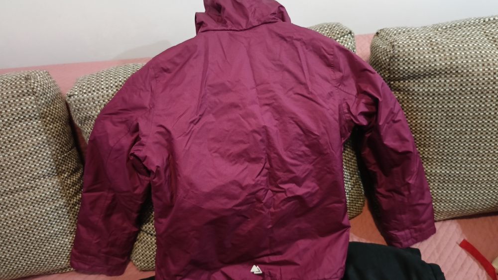 Kombinezon dziewczęcy 146 cm