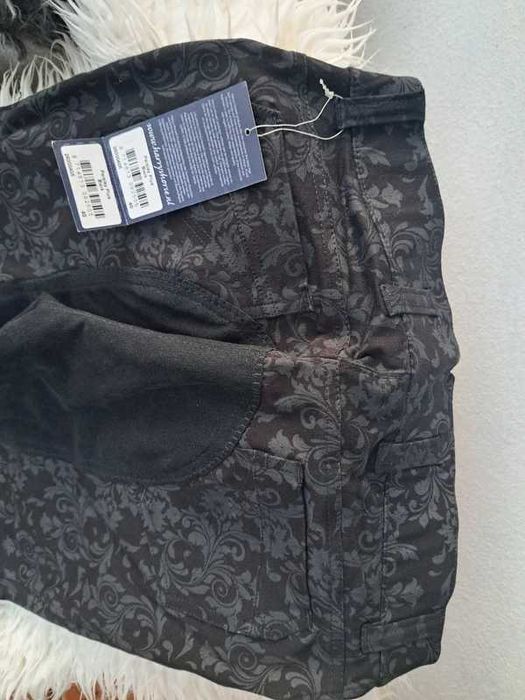 Bryczesy Harrys Horse kwiatowy wzór r.40