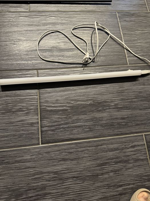 Sprzedam relingi kuchenne wraz z półeczkami marki Ikea
