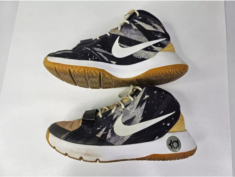 Nike KD Trey 5 III Zoom Men's Kevin Durant. Jordan.