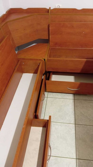 Stół i ława narożna