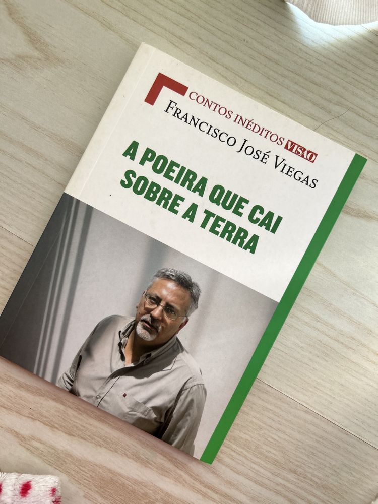 A Poeria que cai sobre a terra por Francisco José Viegas