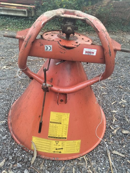 Espalhador de adulto e cereais