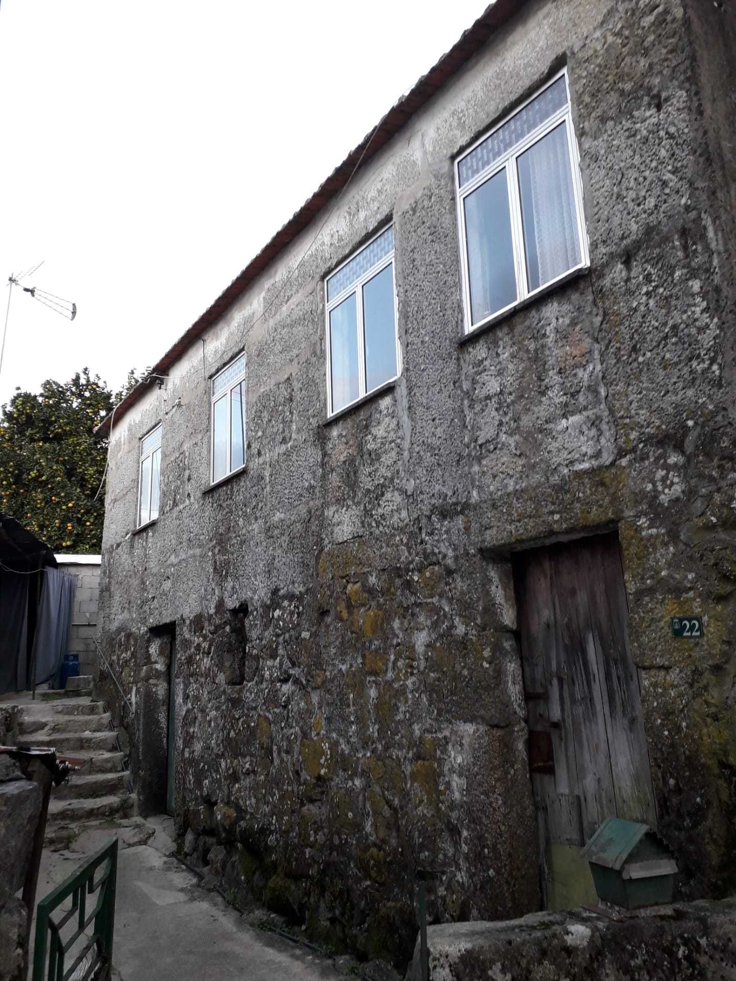 Casa em pedra para restaurar