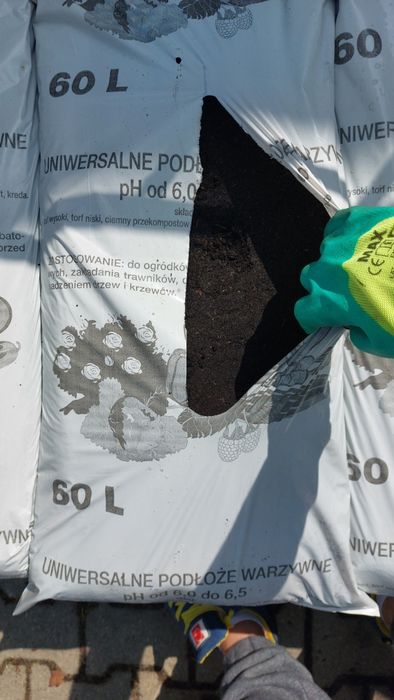 Kora sosnowa Ziemia ogrodowa uniwersalna Torf Kompost Pułtusk