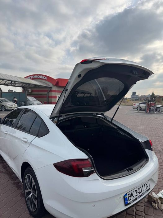 Opel Insignia 2021 рік 1.5 Дизель. НЕ БИТА, НЕ ФАРБОВАНА