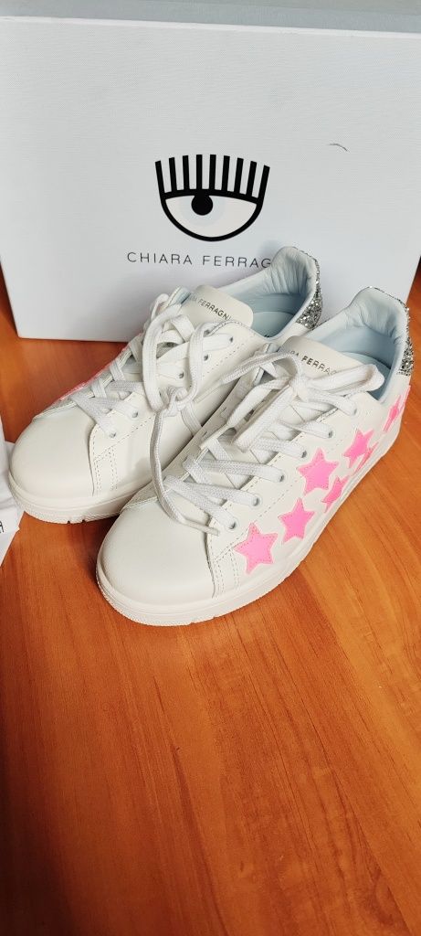 Chiara Ferragni nowe oryginalne sneakersy skóra naturalna r. 38 białe