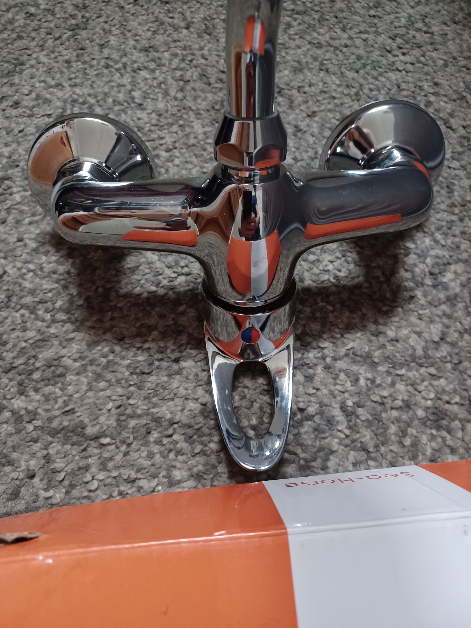 Bateria zlewozmywakowa, umywalkowa scienna nowa