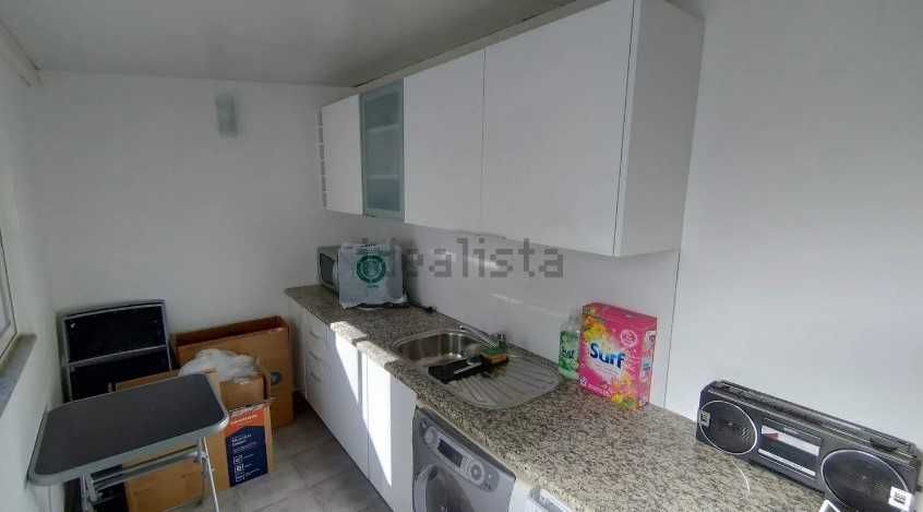 Andar de moradia T3 no centro do Laranjeiro