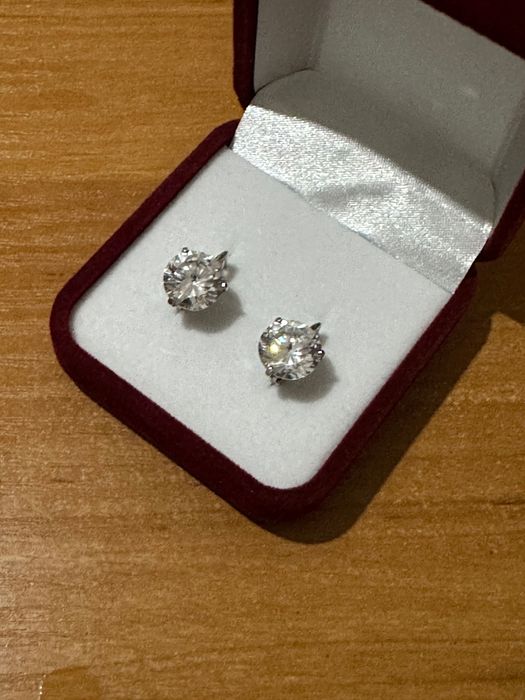 Продам срібні прикраси б/у в гарному стані