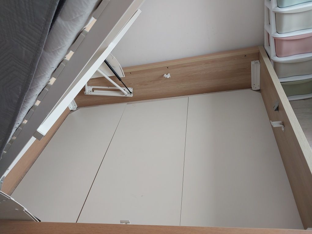 Podwójne łóżko IKEA