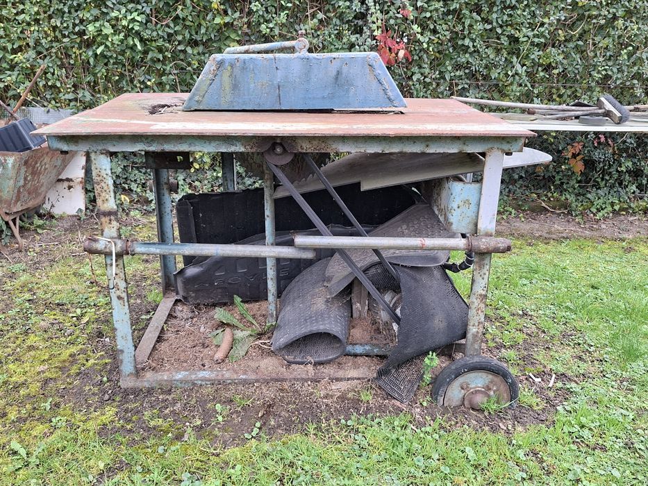 Piła stołowa, Krajzega silnik 5,5 KW, solidna, sprawna