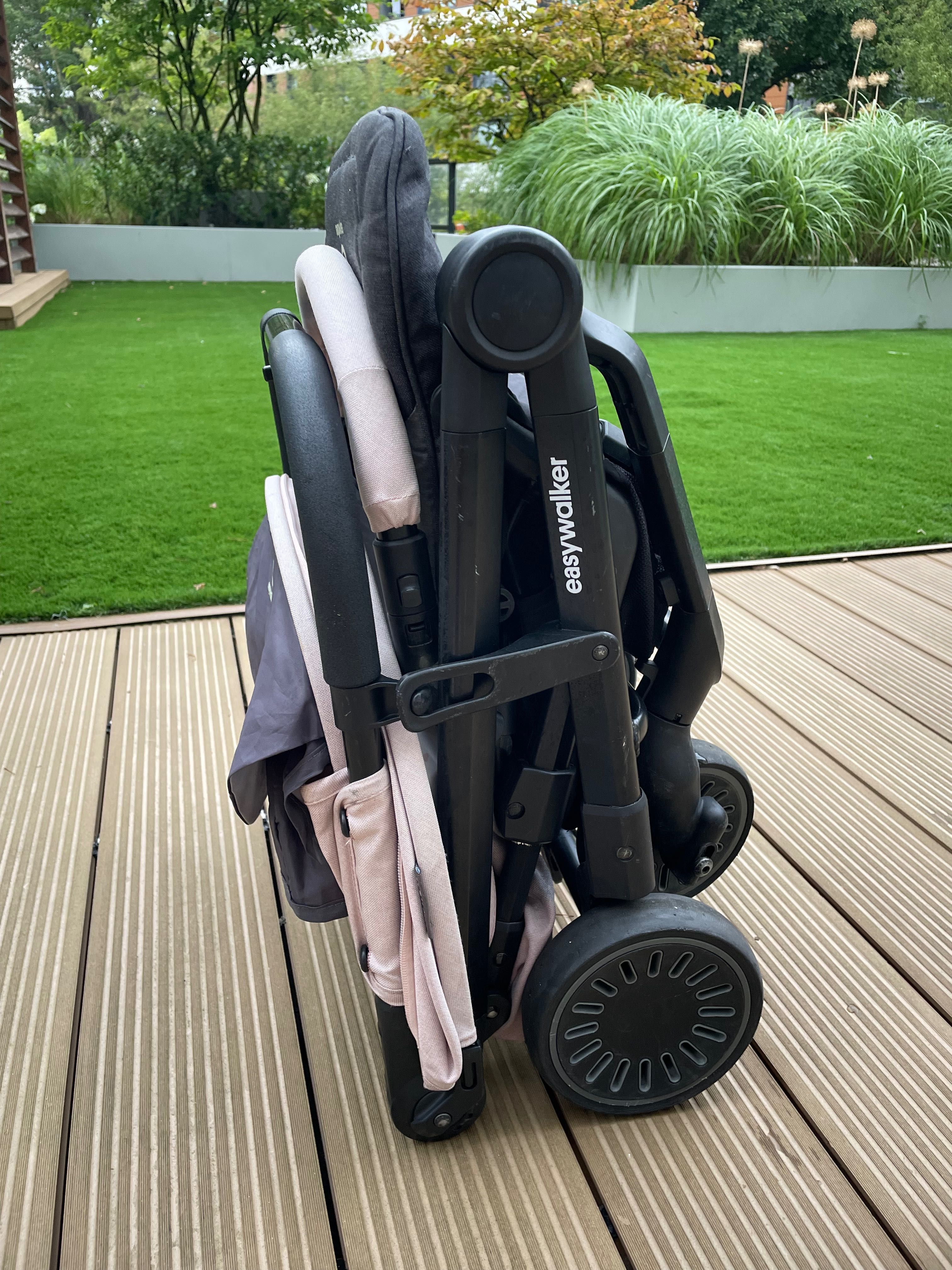 Lekki wózek spacerówka Easywalker Buggy XS do samolotu