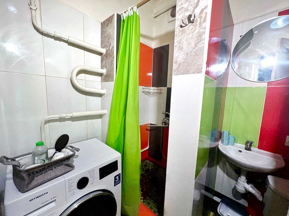 Хостел поряд з метро/ 1500грн-місяць! біля вул. Святошинської