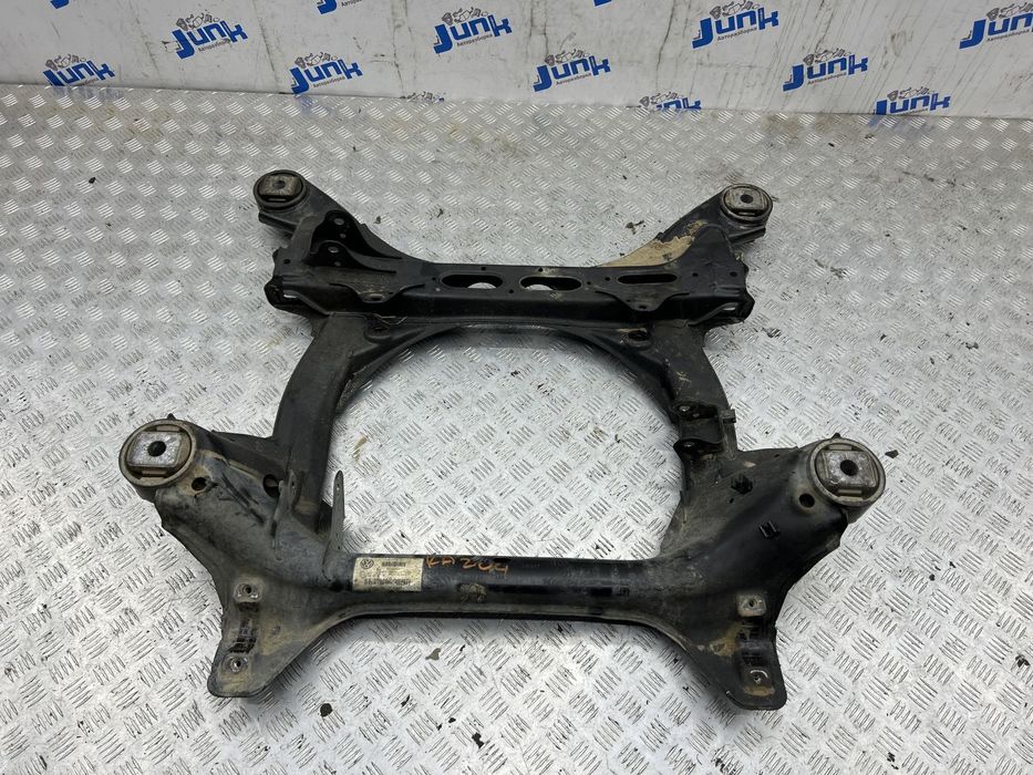 Подрамник передний 7L0499030T для Volkswagen Touareg 2 2010-2018