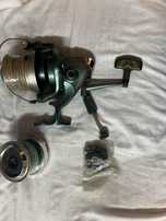Carreto pesca fundo e surfcasting.