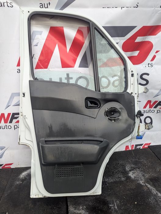 Передні ліві двері iveco daily 3 1999- 2006рік