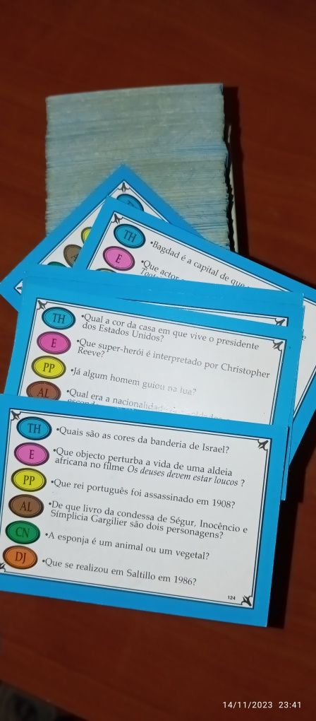 Jogo Trivial Pursuit - Edição Junior