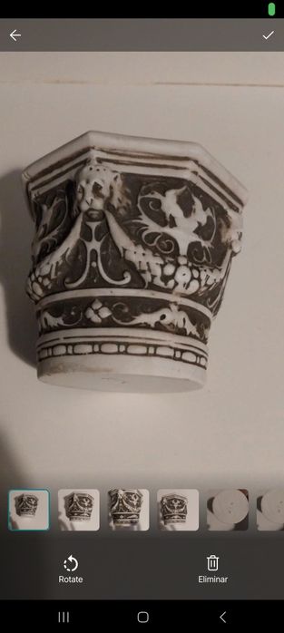 Vaso antigo em cerâmica
10 cm de diâmetro e de altura aproximadamente