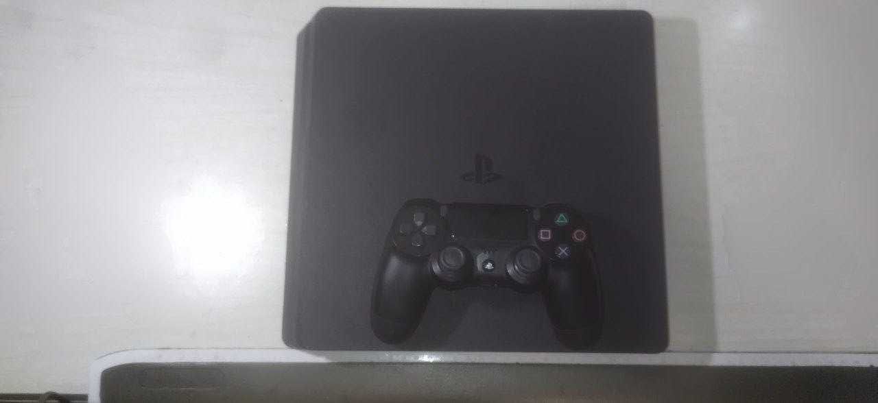 Sony PlayStation 4 Slim 1Tb + Акаунт з іграми