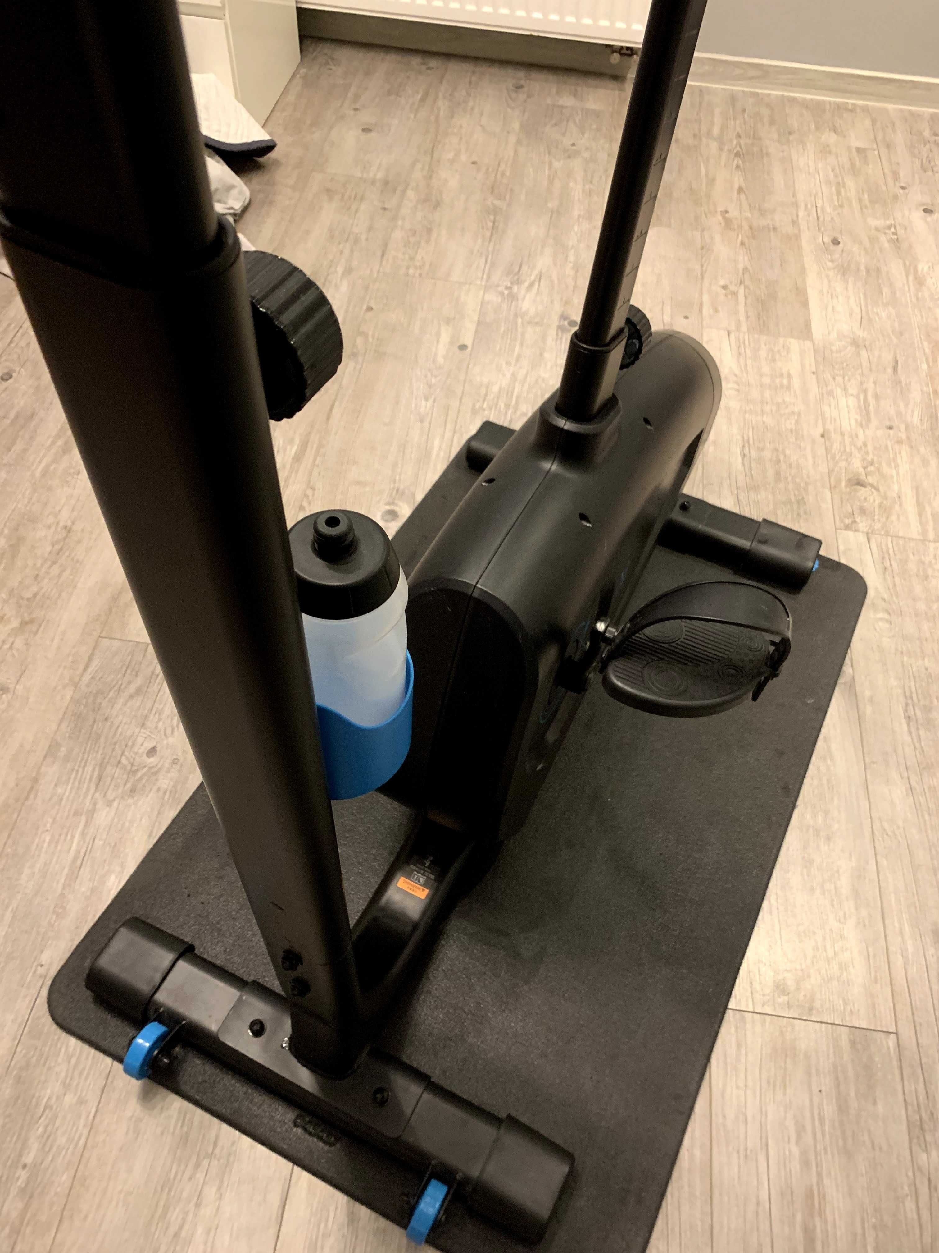Rower stacjonarny Domyos EB900 B samozasilający