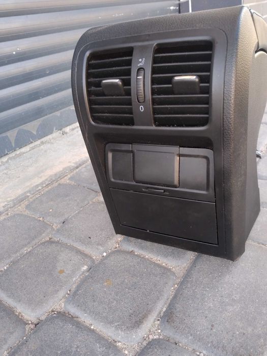 VW Passat B6 B7 Podłokietniki czarne