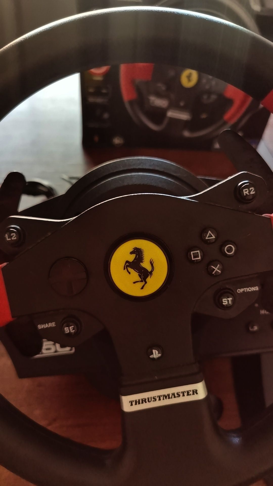 thrustmaster t150 ferrari (volante + pedais) Edição Especial