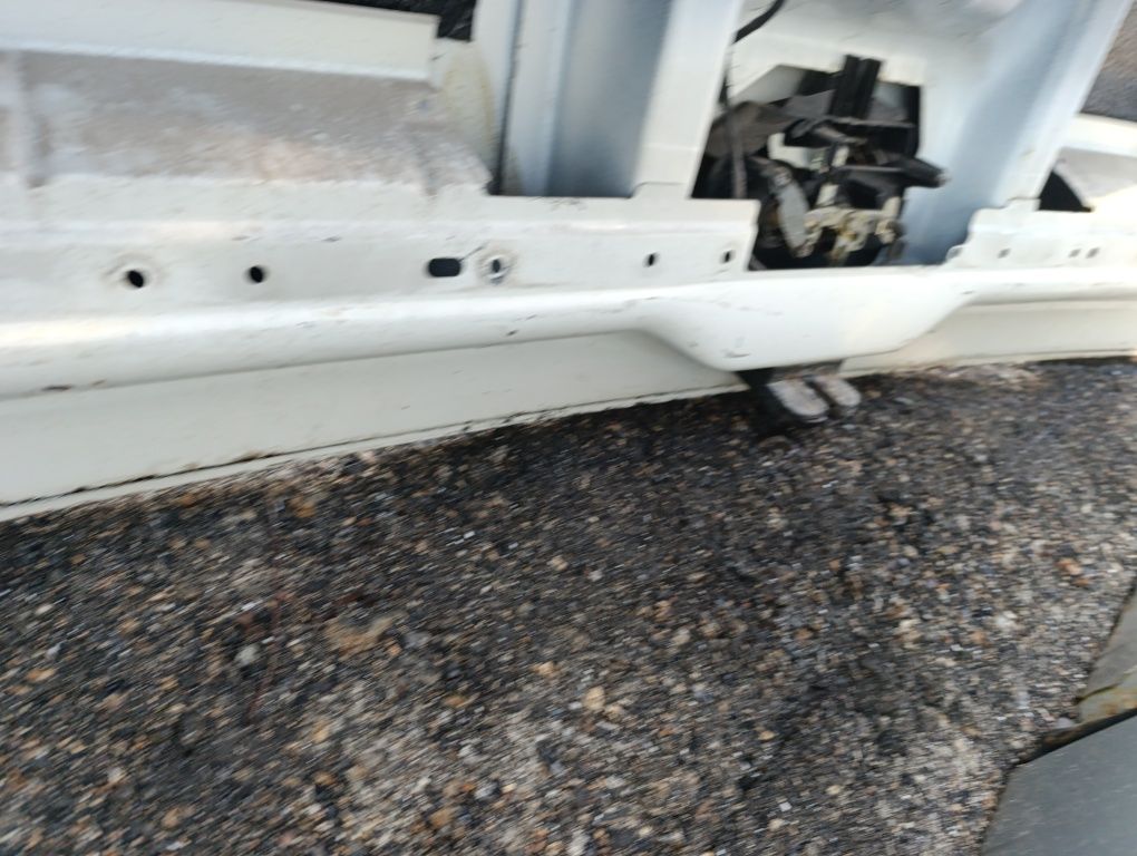 Klapa pokrywa bagażnika VW T5 T6 zdrowa