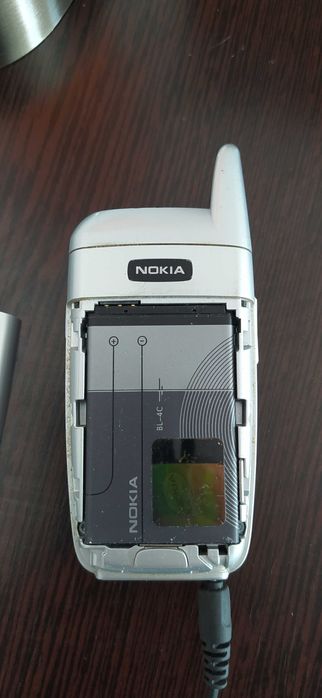 Telemóvel Nokia preto e cinza