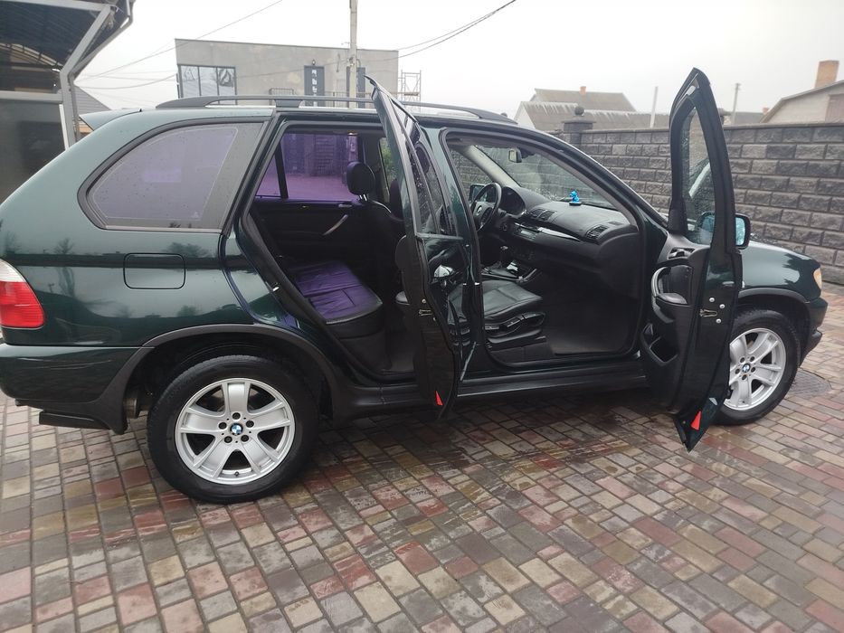 Продам BMW X5  E53