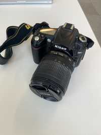 Nikon D90 (corpo + lente Nikon DX)