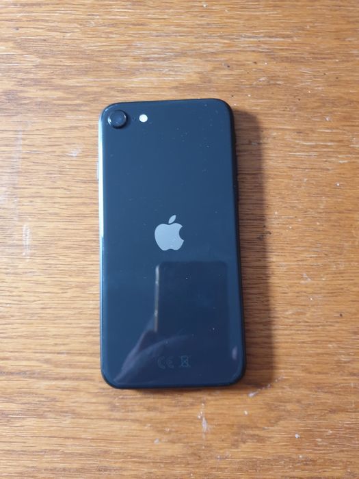 Айфон SE.64 гб. Модель А2296