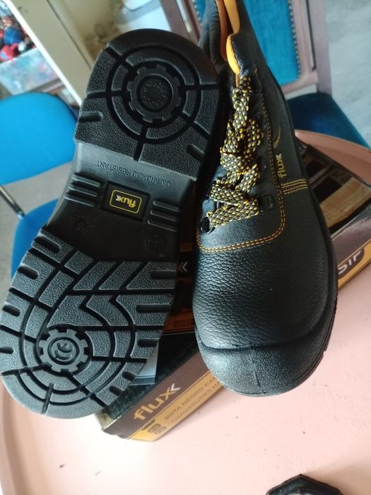 Botas biqueira de aço número 42