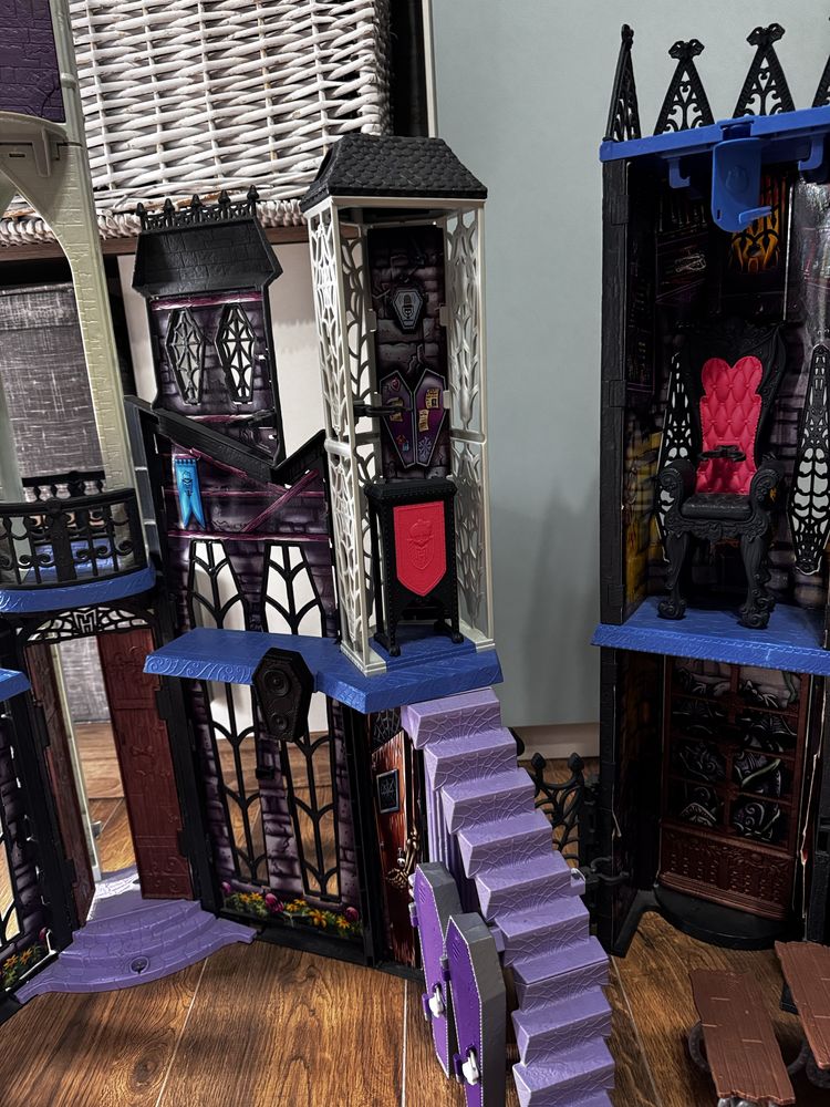 Monster High straszyceum deluxe xxl domek zamek