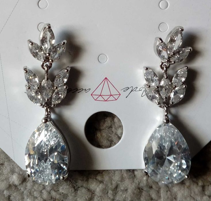 Nowe kolczyki ślubne wiszące z kryształkami