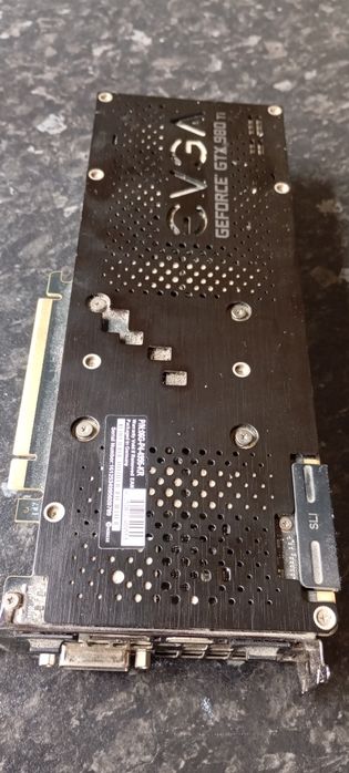 Placa gráfica GeForce GTX 980TI64738939654785123