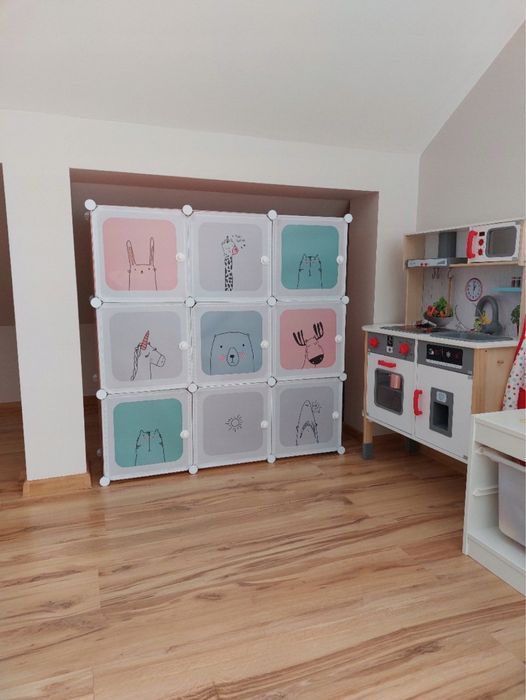 Szafka modułowa dziecięca 9x – kolorowy regał na zabawki i ubrania