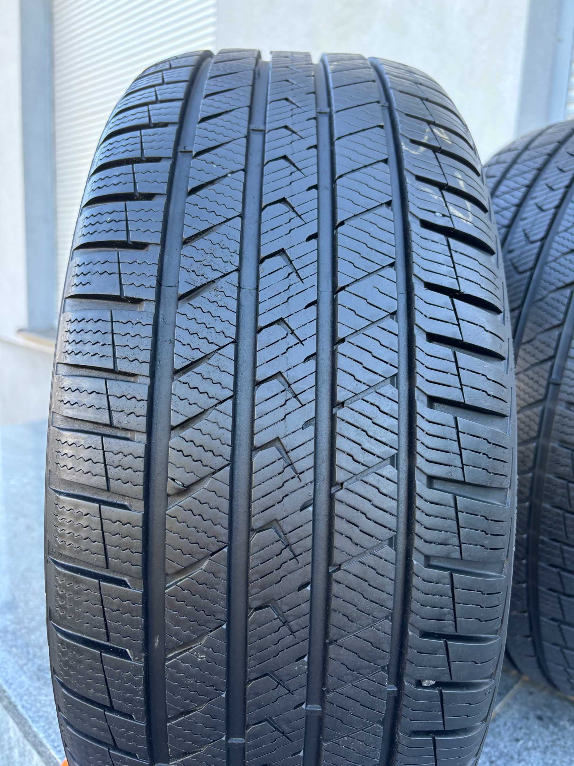 2szt całoroczne 225/45R18 Vredestein 7,5mm 2022r świetny stan! 4S1498