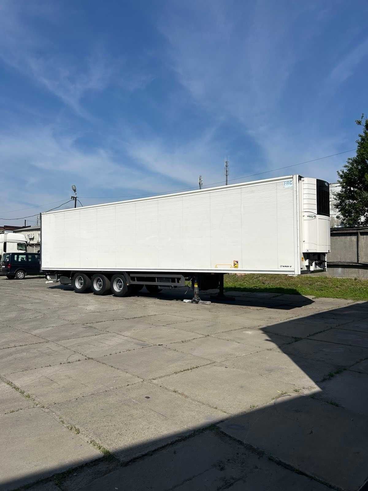 SCHMITZ KRONE,  рефи 2013-19. DAF Тягачі 2010-2019. Окремо і разом