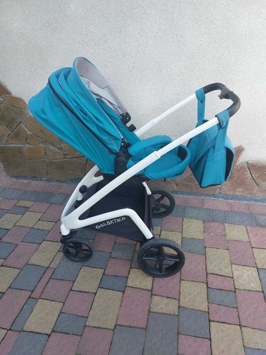 Дитяча коляска 2 в 1 в ідеальному стані