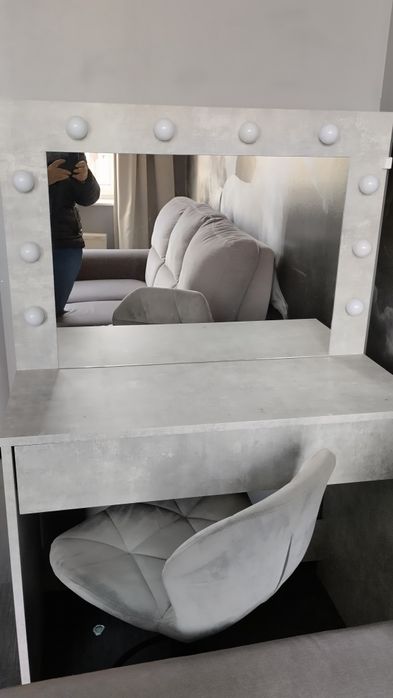 Toaletka,miejsce do makijażu