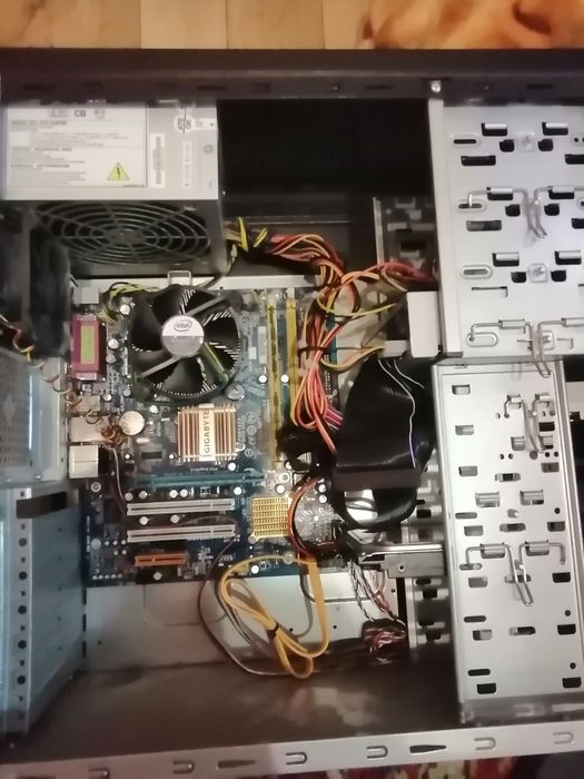 Продам материнка.блок питания.корпус