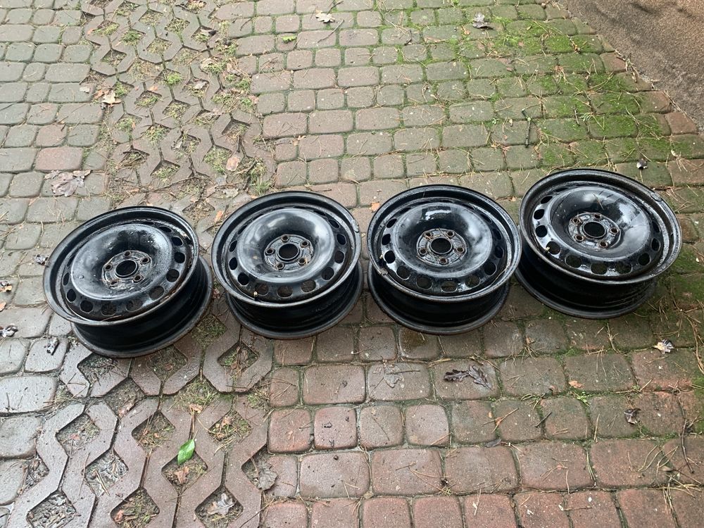 Felgi stalowre 17 plus opony Dunlop